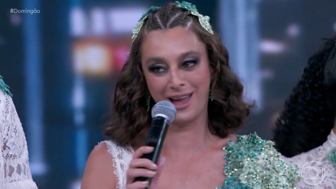 Cátia Fonseca chama atenção pela desenvoltura (SQN) em apresentação da Dança dos&nbsp;Famosos