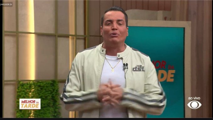 Em sua estreia na Band, Léo Dias noticiou que avião de Lauana Prado fez pouso de emergência após porta abrir em pleno&nbsp;voo