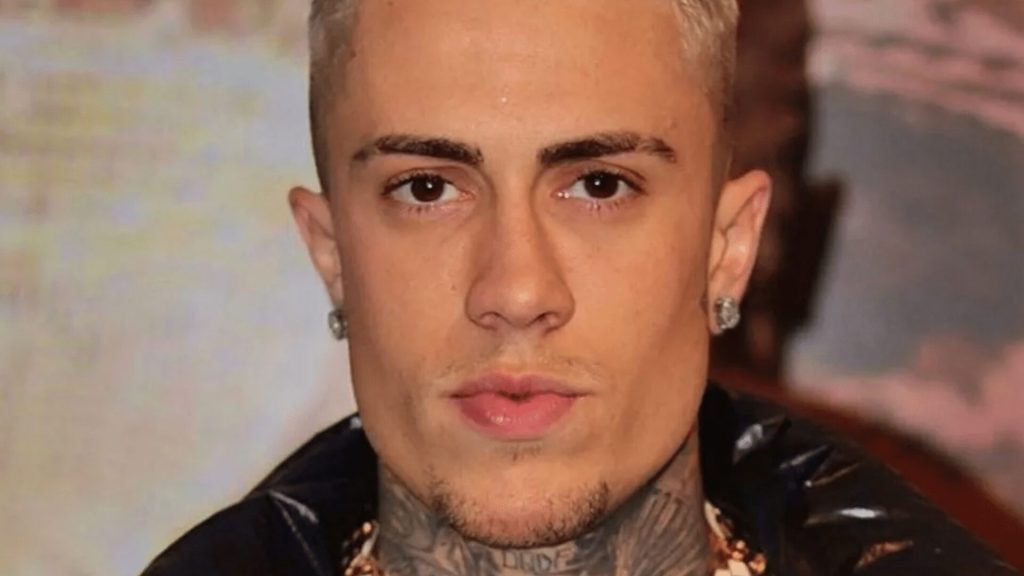 MC Daniel posa usando fantasia do Homem-Aranha e chama atenção na&nbsp;web