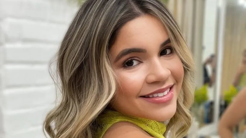 Morre a jornalista Júlia Ionele, aos 31 anos, vítima de câncer