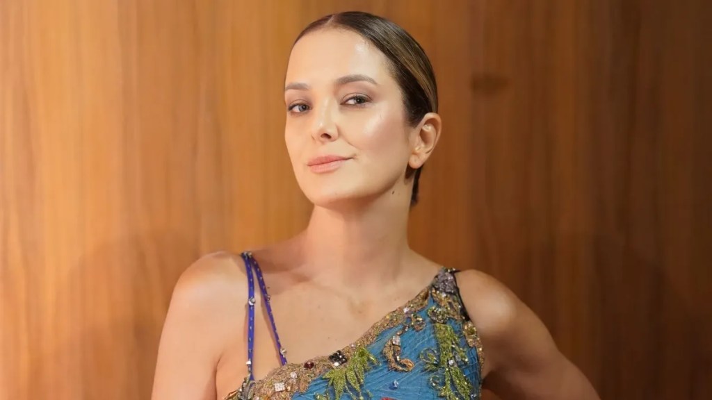 Tici Pinheiro pode sair da Record após mudança na rotina de César Tralli