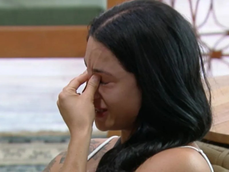 Rayane pensou em desistir após a confusão durante a&nbsp;#FestaAFazenda