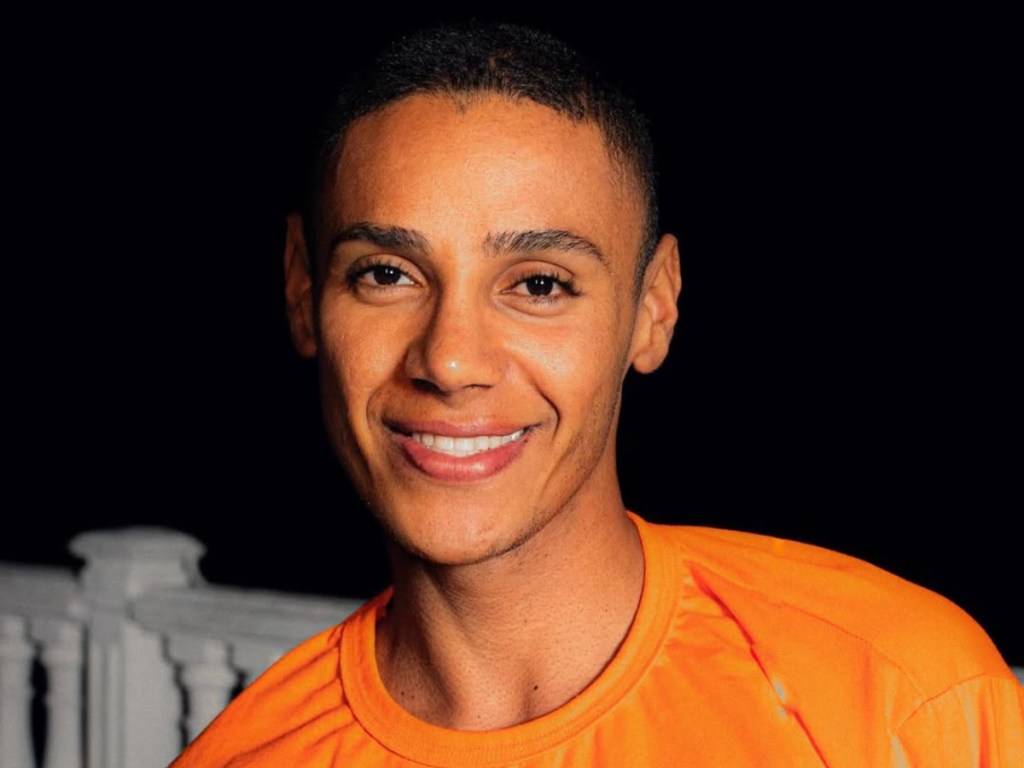 Ney Lima aconselha seguidoras a não receberem flores no dia das mulheres: “só se for de cédula de dinheiro😂”