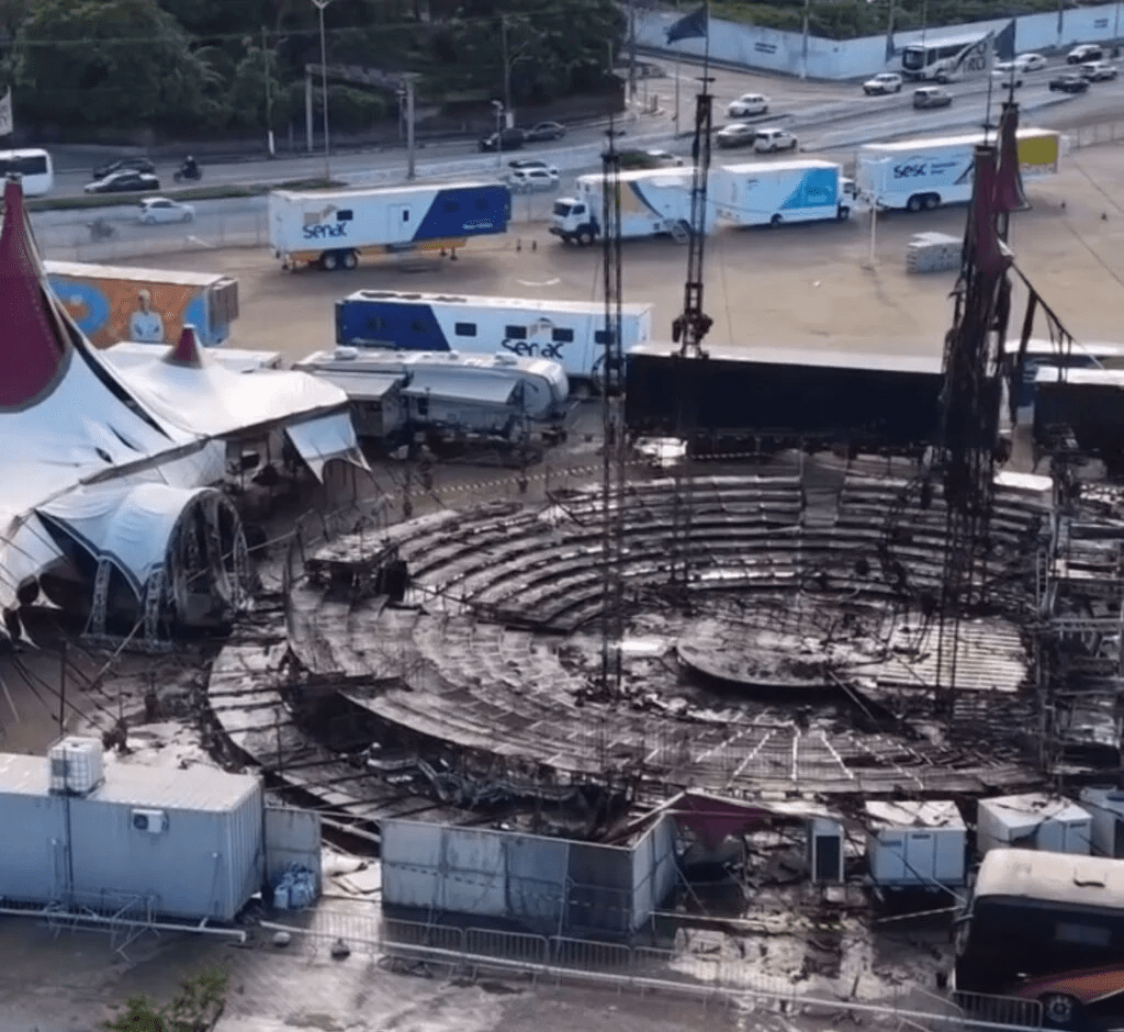 Veja como ficou a estrutura do Circo do Tirú após&nbsp;incêndio