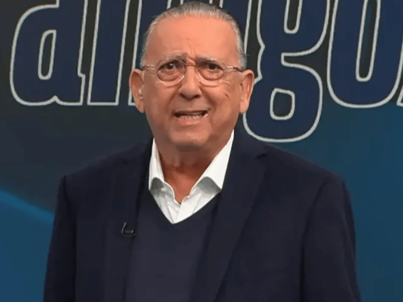 Galvão Bueno passa por duas cirurgias e está afastado do&nbsp;SBT
