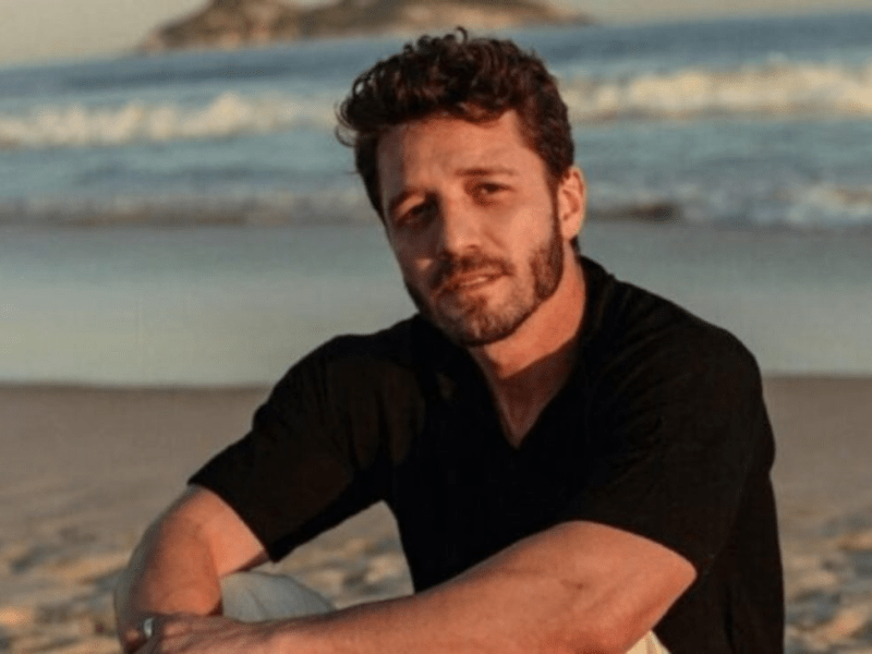 Ator revela celibato de três meses com a&nbsp;esposa