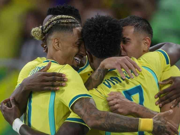 Brasil goleia o Panamá antes de viajar para a Copa do&nbsp;Mundo