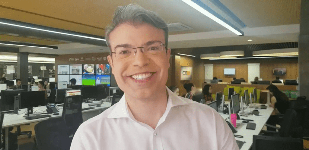 Jornalista Leal Mota Filho mostra processo de arrumação de mala para sua assistir jogo do Brasil na&nbsp;copa